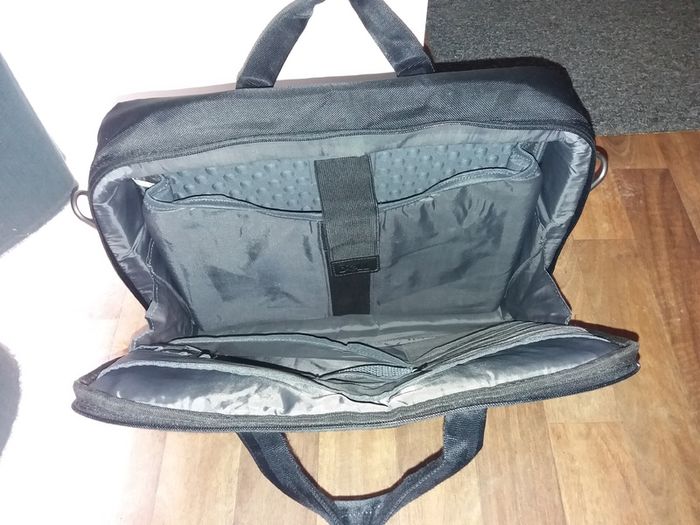 Laptop bag