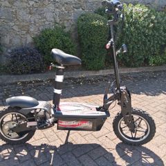 Electric scooter