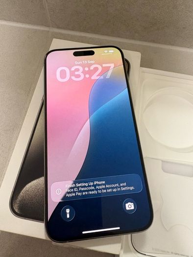 iphone 15 pro max 256 back glass Brocken