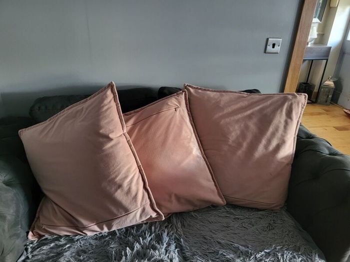 Dusky pink fully lined curtains with matching curtains