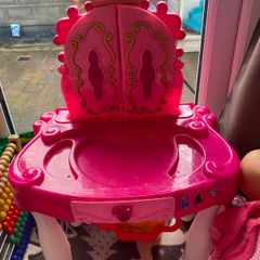 Girls dressing table