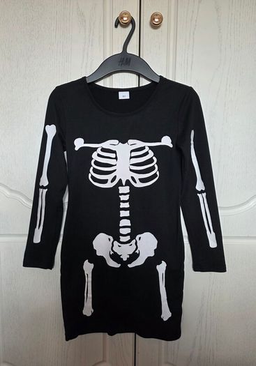 Girl's Halloween dress ( size 8yrs )