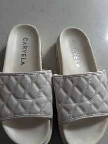 Carvela flat designer slider