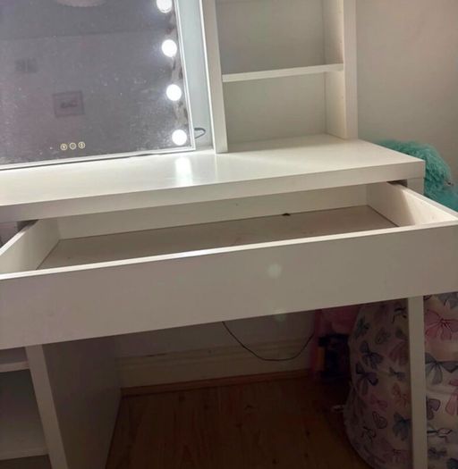 Vanity unit
