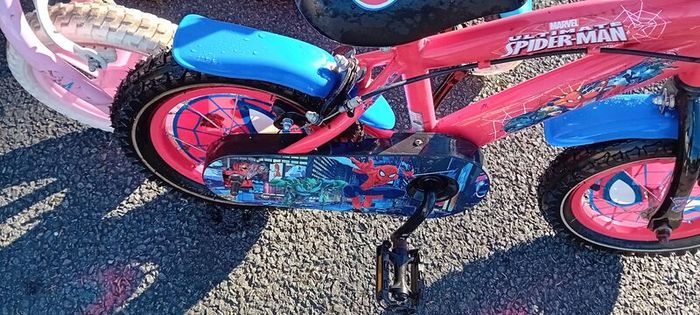 Kids Bikes & Scooters