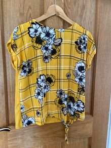 Floral top size xl