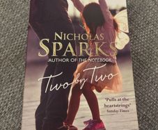 Two by two - Book by Nicholas Sparks