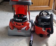 Henry Toy Cleaning Trolley and Vacuum Set (Manual)
