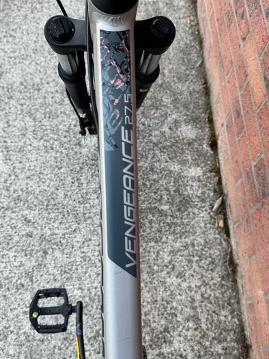 Carrera Vengeance 27.5"
