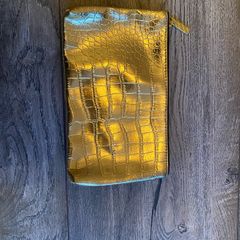 Estee Lauder make up bag