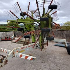 Claas Liner 770 Twin-rotor rake