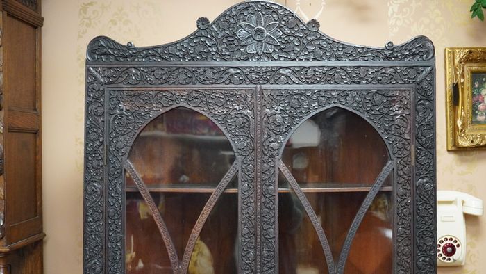19th Century Anglo-Indian Bombay Blackwood Corner Display Cabinet