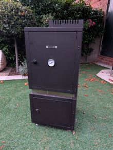 Fogher Smoker 450 - Italian charcoal cabinet smoker, RRP 2,500+