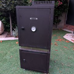 Fogher Smoker 450 - Italian charcoal cabinet smoker, RRP 2,500+