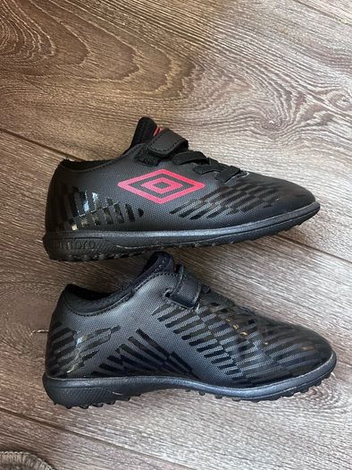 Kid Umbro astro boots (size 10UK)