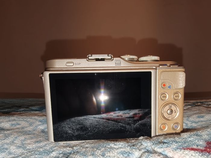 Olympus Pen E-pl9 Camera