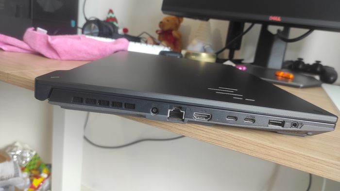 ASUS TUF Gaming A17 (RTX 4060, Ryzen 7) - Like New, Warranty