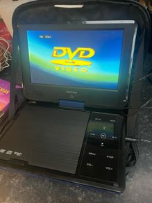 Portable Dvd player + dvds