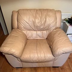 3 seater and 2 armchairs