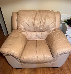 3 seater and 2 armchairs