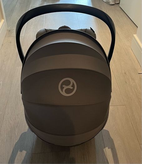 Cybex Cloud Z i-Size Infant Car Seat + Base Z2 (Platinum Line)