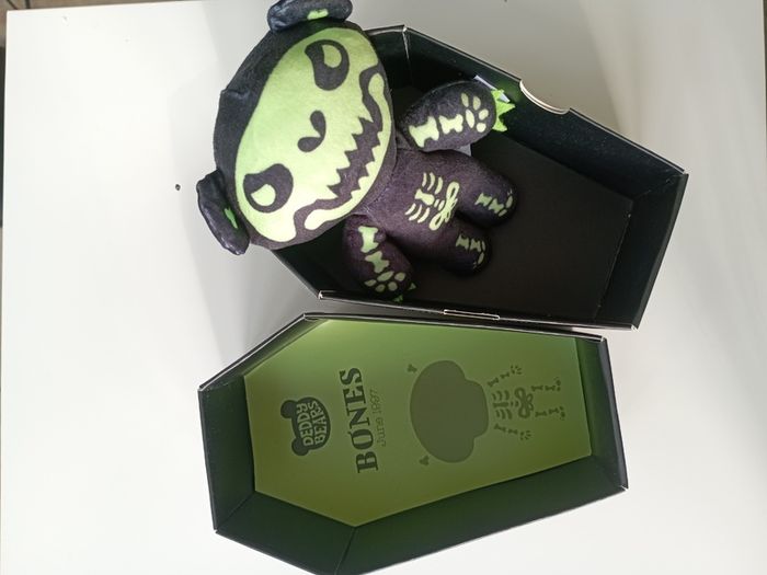 Deddy Bears Bones plush toy in coffin box