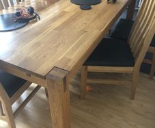 Extendable solid oak kitchen table
