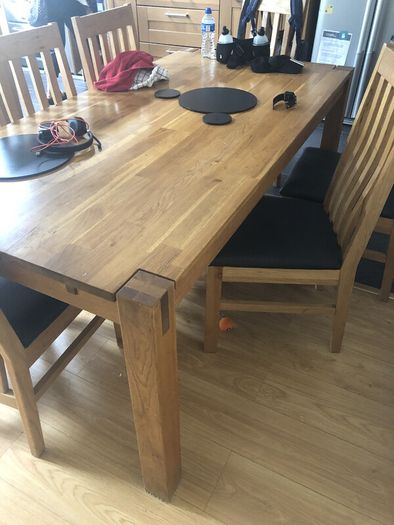 Extendable solid oak kitchen table