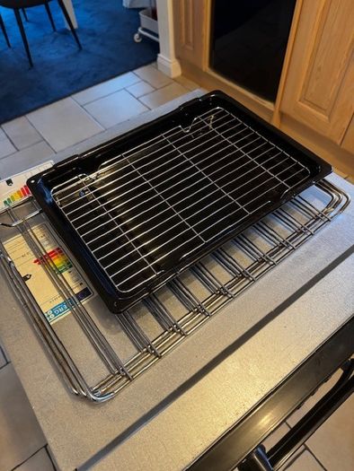 Oven with grill