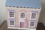 dolls house