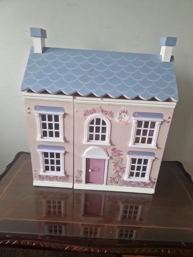 dolls house