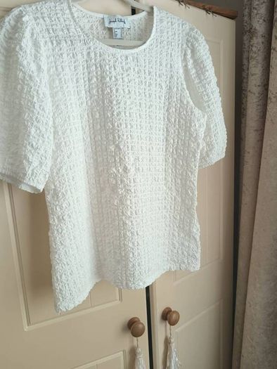 Joseph Ribkoff White Top