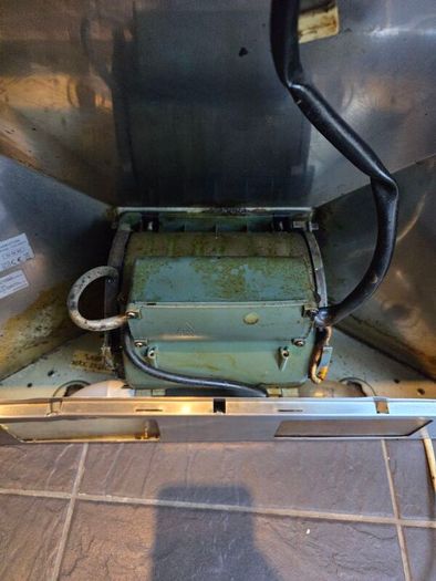 2 Stainless Steel Cooker Hood Extractors
