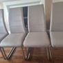 High-gloss Extending Dining Table plus 4 Cantilever chairs Image 2