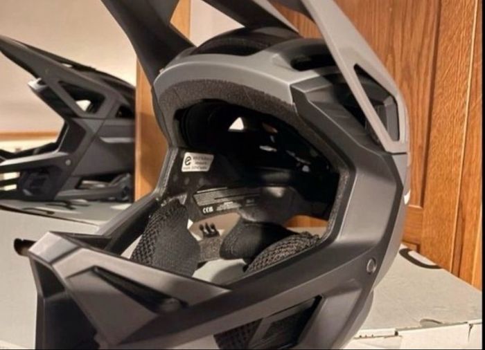 FOX full face Rizer helmet