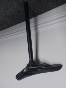 bike saddle and 27.2mm diameter seatpost