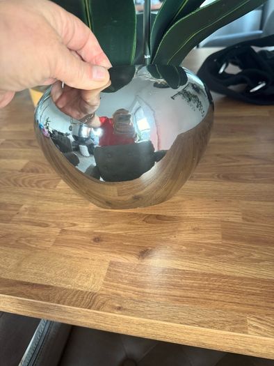 artificial flower pot