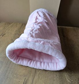 Large Guinea pig tunnel - baby pink with dots