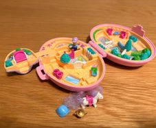 vintage polly pocket 1995 Shetland pony stables