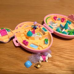 vintage polly pocket 1995 Shetland pony stables