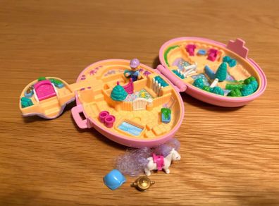 vintage polly pocket 1995 Shetland pony stables