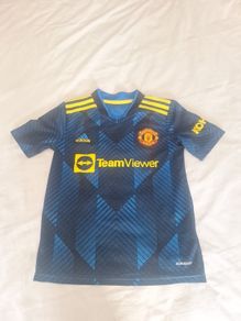 Manchester united clothes bundle-all authentic-age 9-11