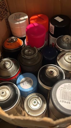 spray paint