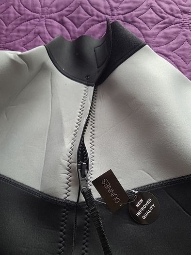 Brand new mens wetsuit
