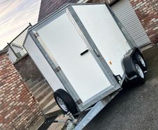 iforwilliams box trailer with rear roller door