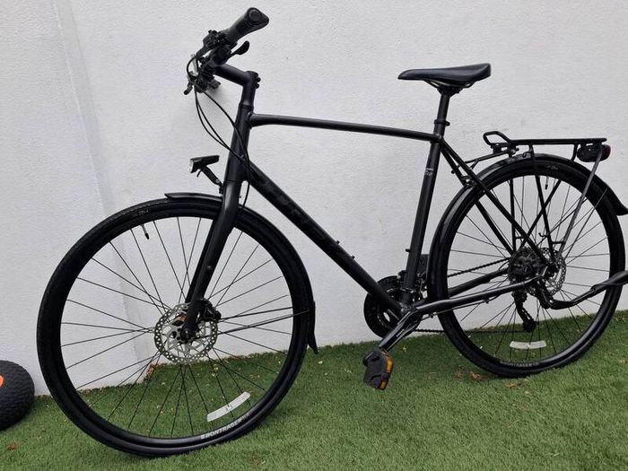 Trek FX3 Hybrid Bike Bicycle Barely Used