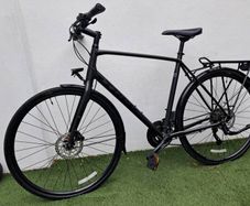 Trek FX3 Hybrid Bike Bicycle Barely Used