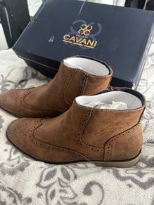 Beautiful tan Cavani boots in box