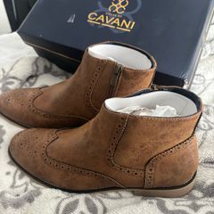 Beautiful tan Cavani boots in box