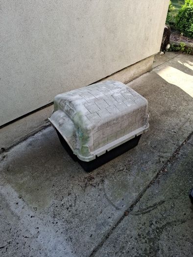 Dog Kennel / Cat House